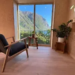 Leilighet Spectacular Fjord Getaway - The Forge *