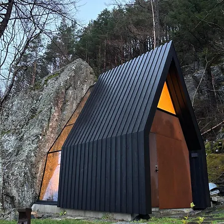 Spectacular Fjord Getaway - The Forge Leilighet Leirgulen
