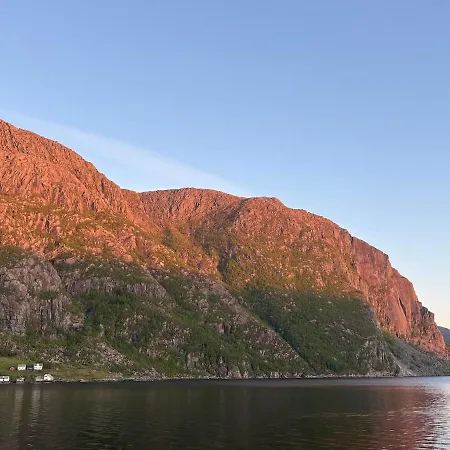 Spectacular Fjord Getaway - The Forge Leirgulen