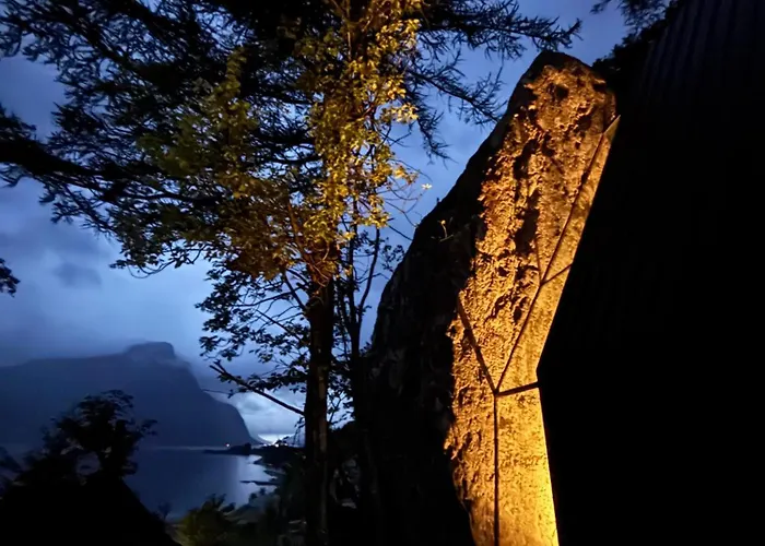Spectacular Fjord Getaway - The Forge Leirgulen